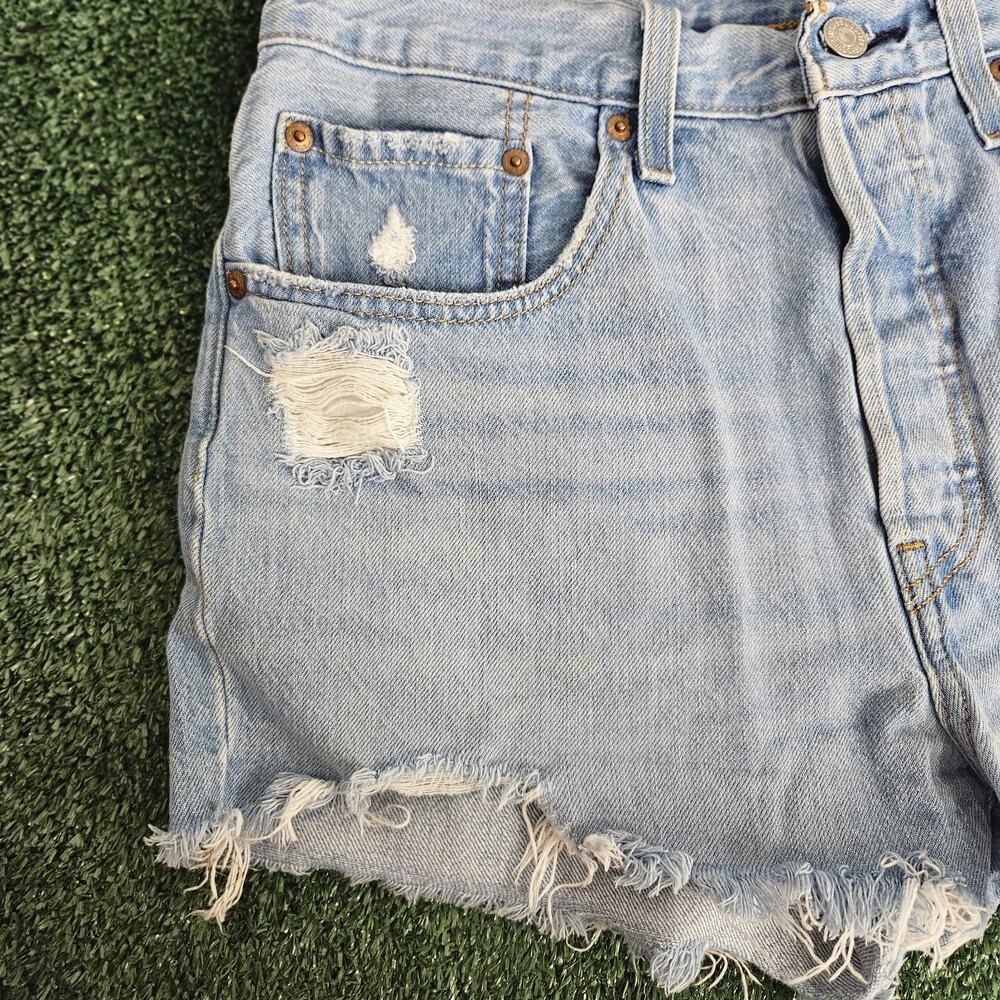 Levi's 501 Women Shorts W30(32) Blue Denim Cut Off Distressed Frayed Button Fly - Picture 2 of 13